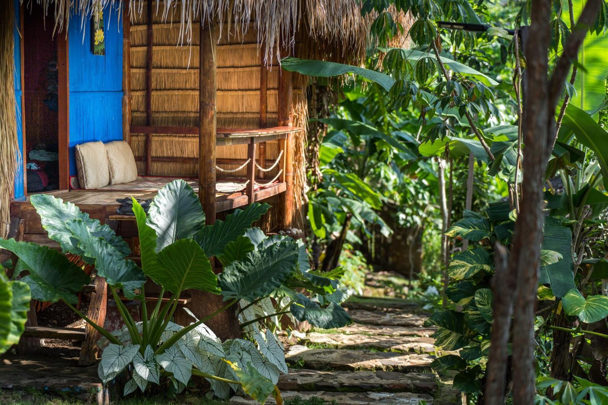 Sten Lodge eco Homestay&restaurant Labuan Bajo Esterno foto