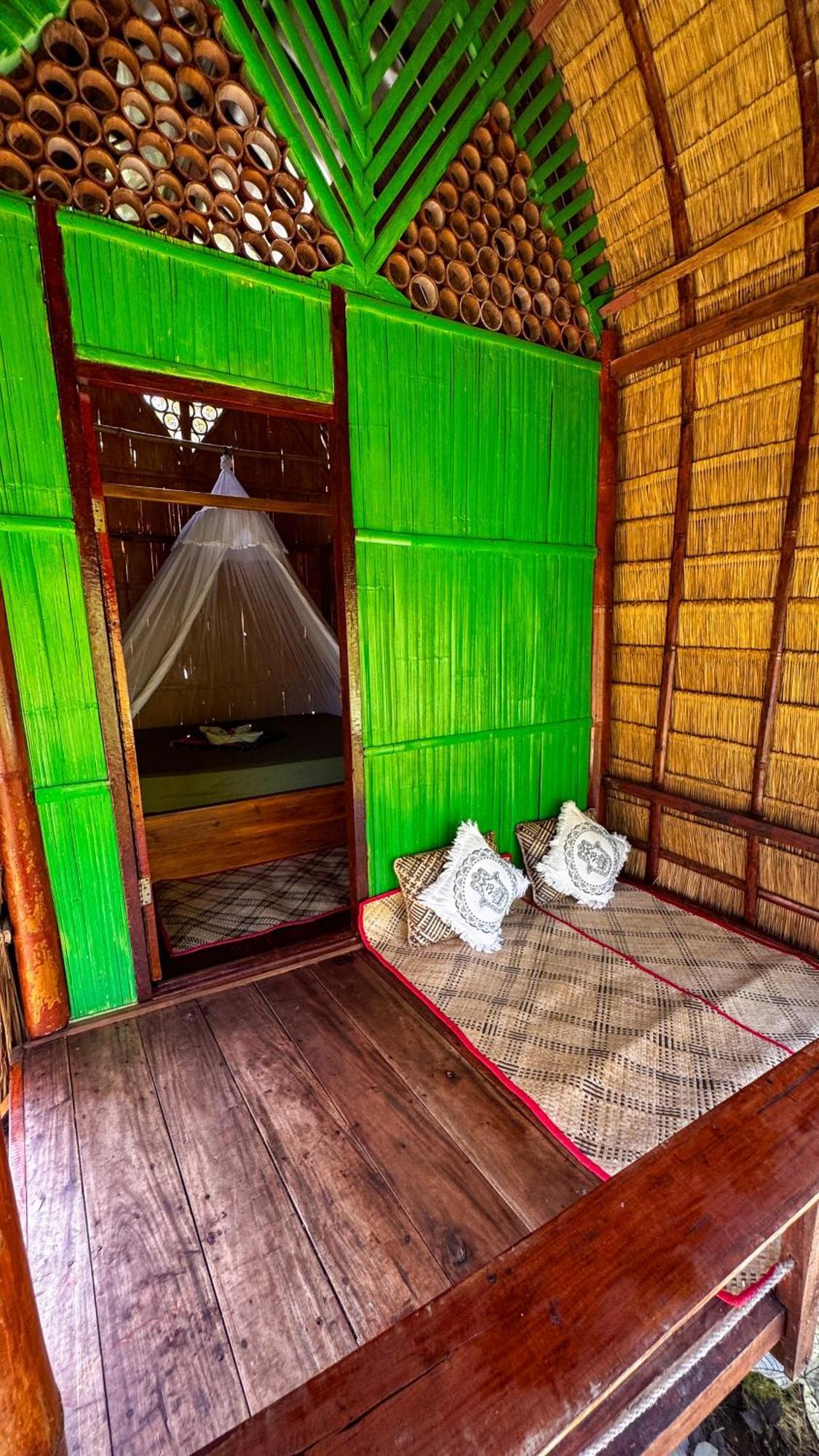 Sten Lodge eco Homestay&restaurant Labuan Bajo Esterno foto