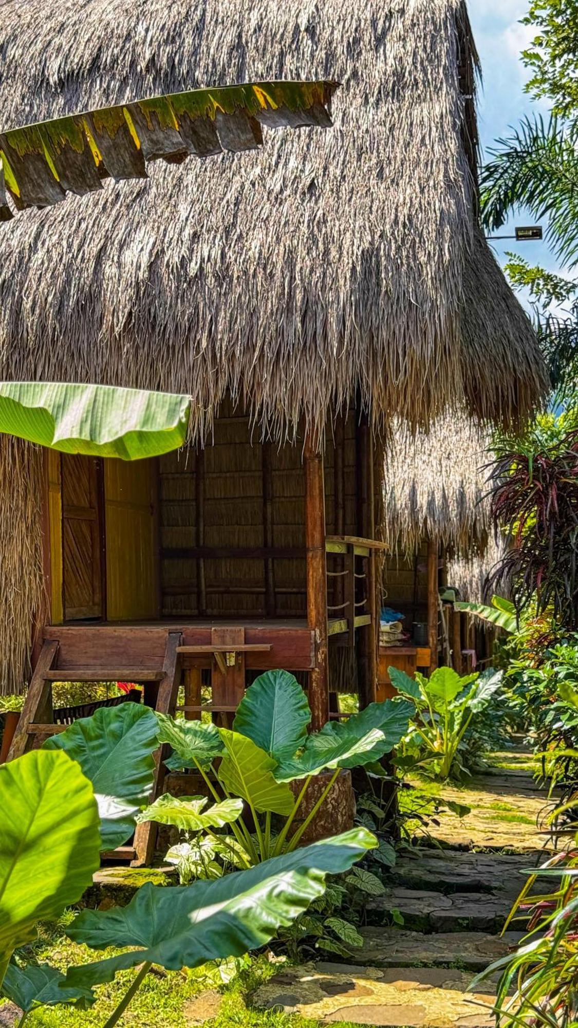 Sten Lodge eco Homestay&restaurant Labuan Bajo Esterno foto